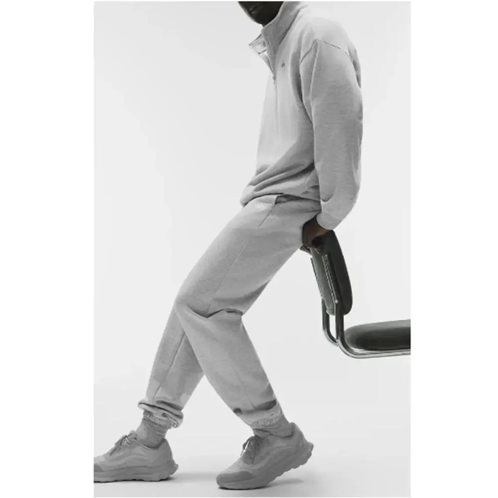 Alo Yoga Unisex Heather Gray Accolade Straight Leg Sweatpant Size M